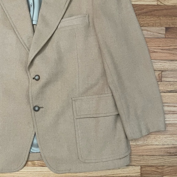 Vintage Camel Hair Blazer - Picture 5 of 14